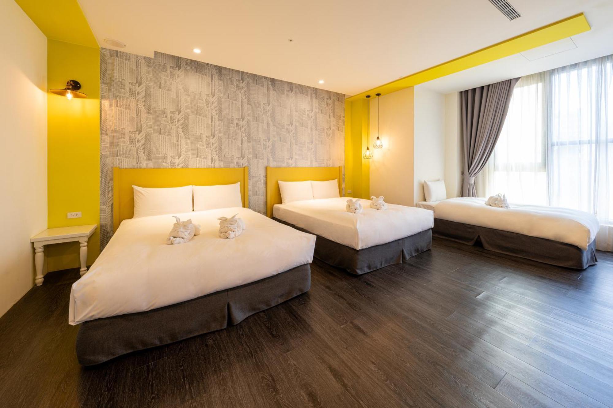 Ningcui Business Hotel Тайджун Екстериор снимка