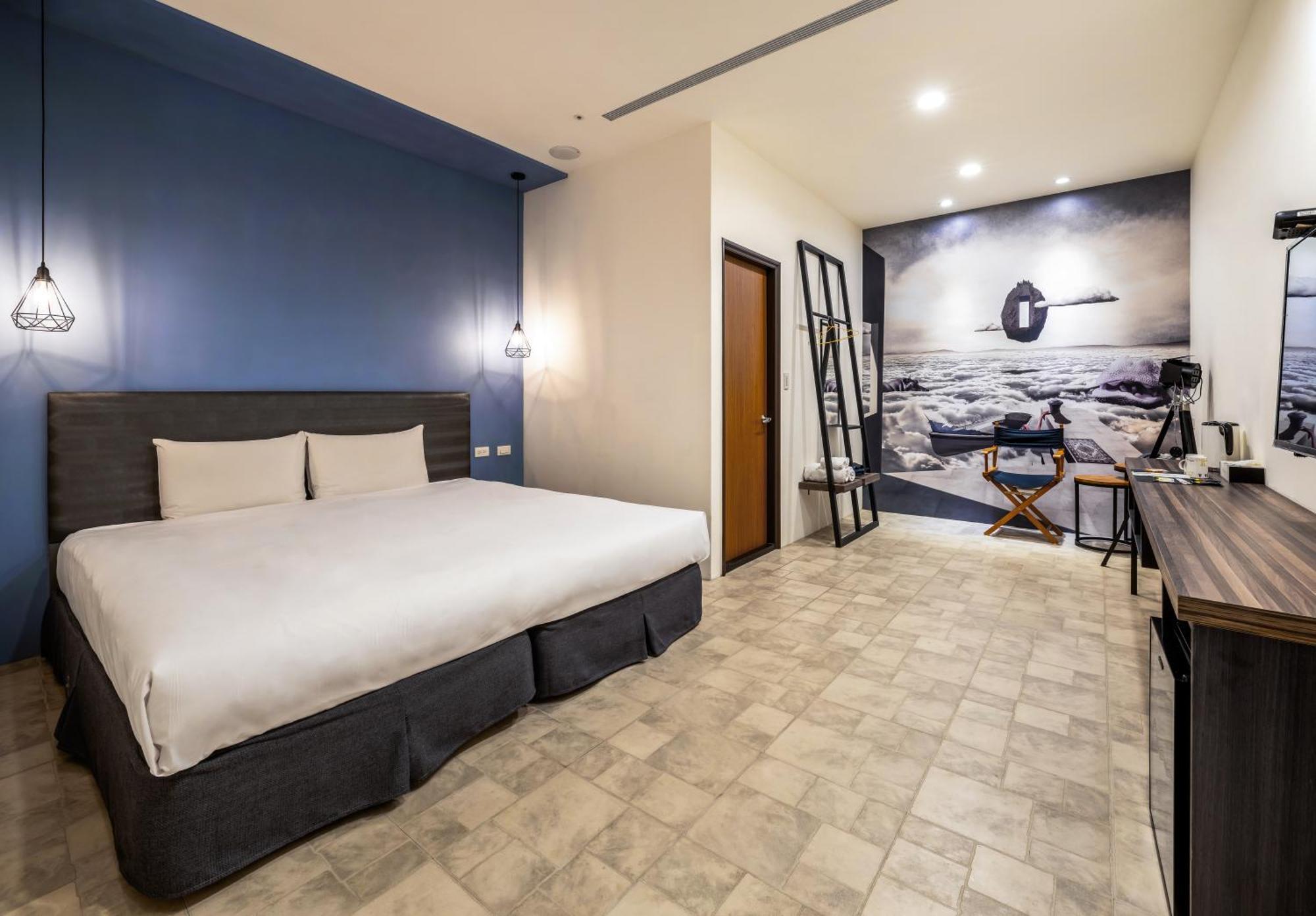 Ningcui Business Hotel Тайджун Екстериор снимка