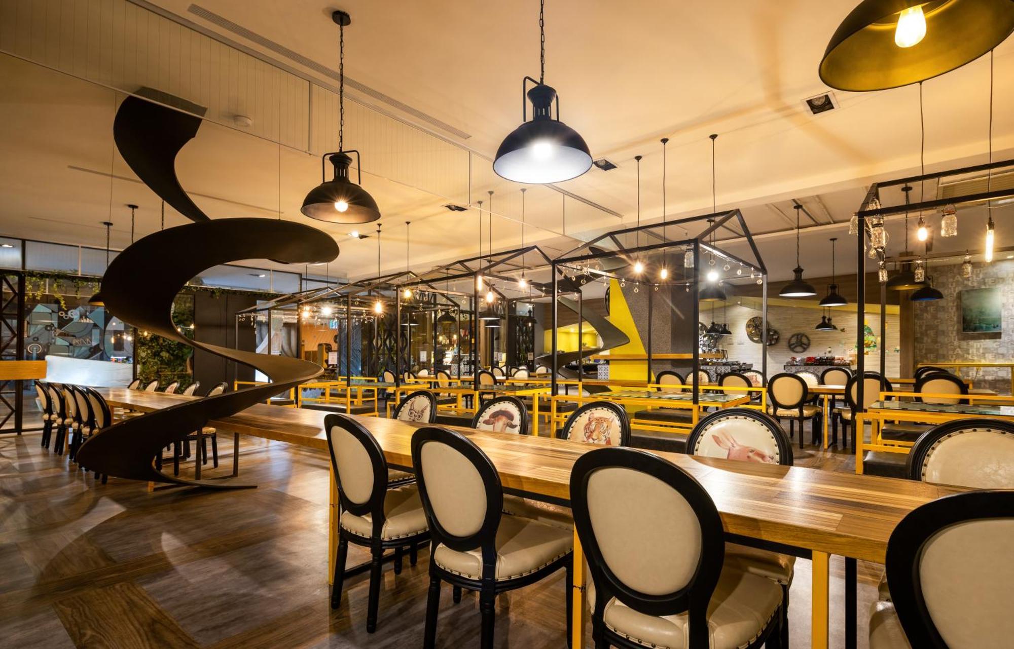 Ningcui Business Hotel Тайджун Екстериор снимка