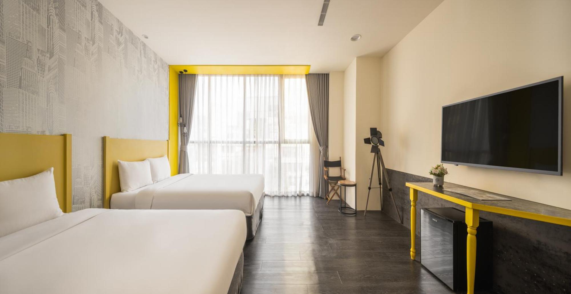 Ningcui Business Hotel Тайджун Екстериор снимка